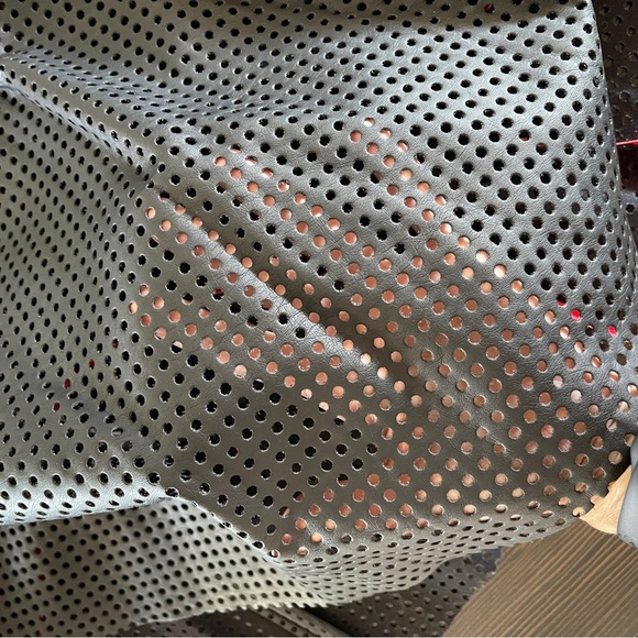 NWT Club Monaco Black Perforated Vegan Leather A-Line Skirt 8 - Picture 7 of 7